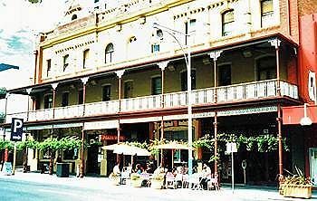 Plaza Hotel Adelaide Exteriör bild